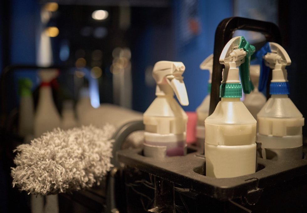 Chariot de produits d'entretien professionnels